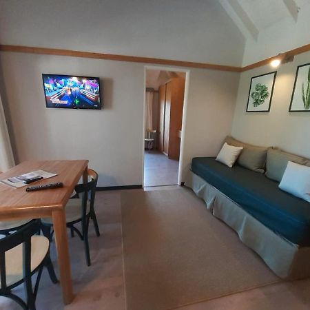 Miradores Del Bosque Apart & Spa 马德拉潘帕斯 外观 照片
