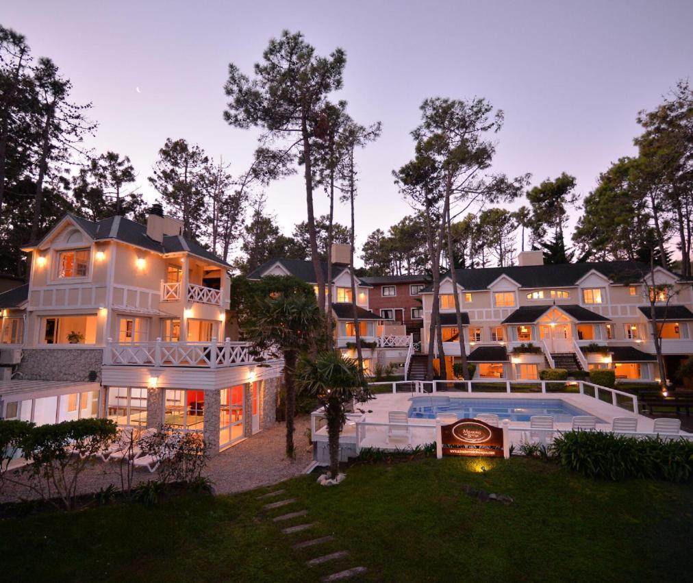 Miradores Del Bosque Apart & Spa 马德拉潘帕斯 外观 照片